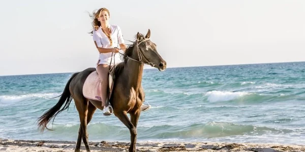 horse-ridding-tours horse-ridding-tours